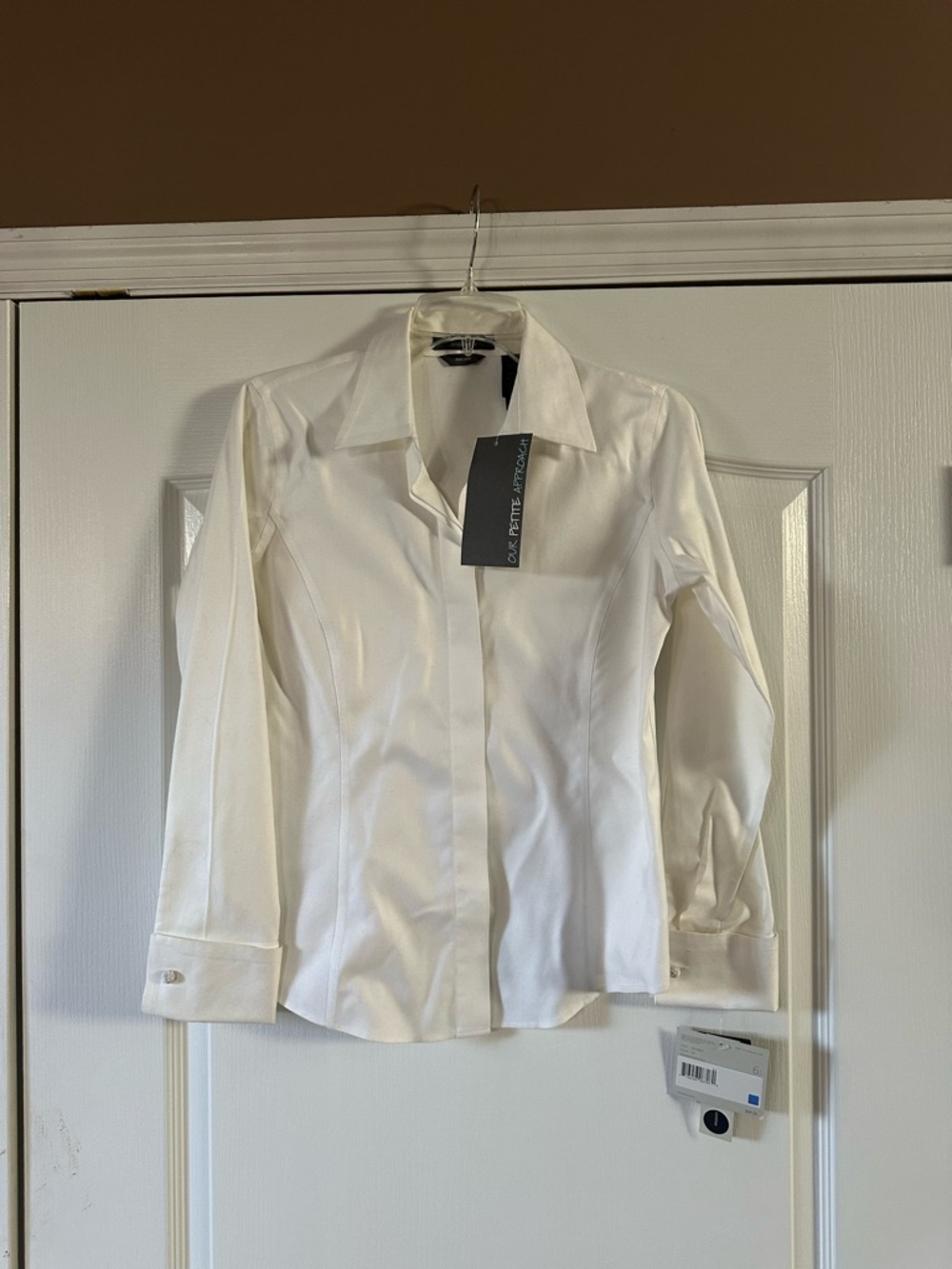 Vintage Women’s Liz Claiborne Dress Shirt Size 6 Brand New With Tags
